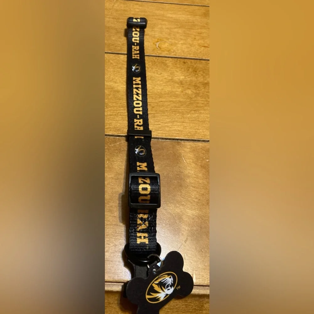 NWT Mizzou-Rah Adjustable Nylon Dog Collar